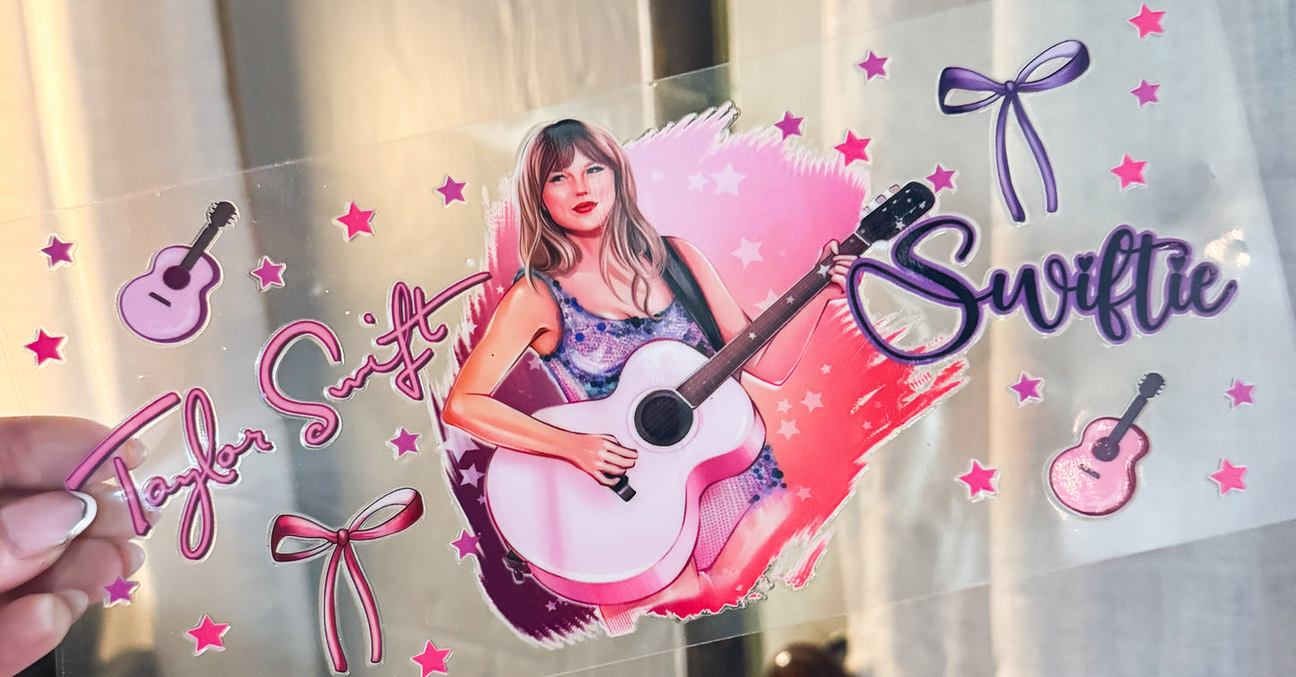 Pink t swift