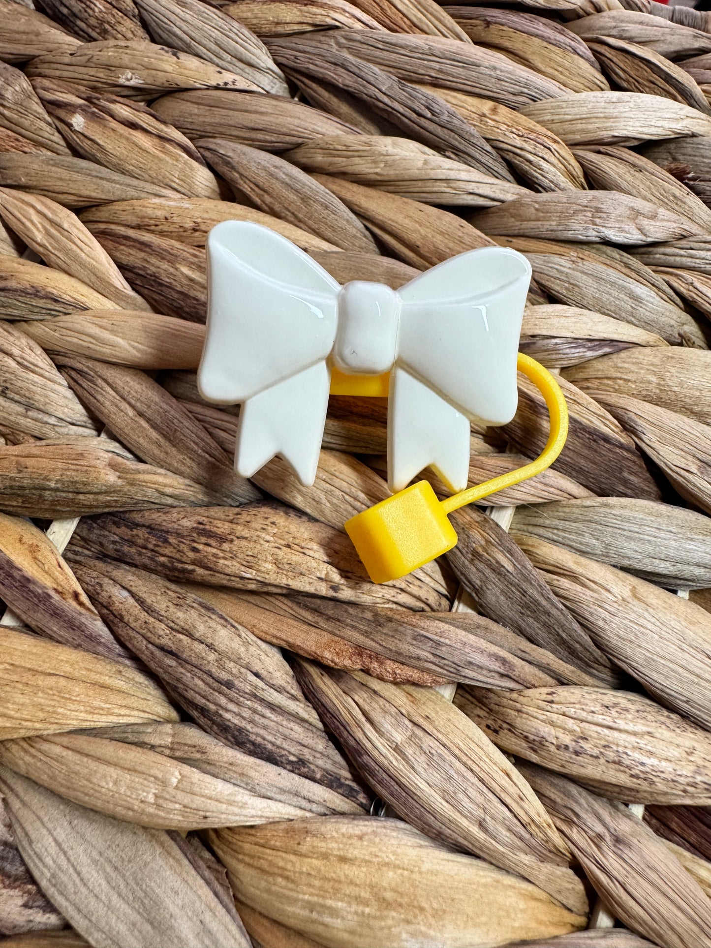 Small Bow Straw Topper Light Yellow