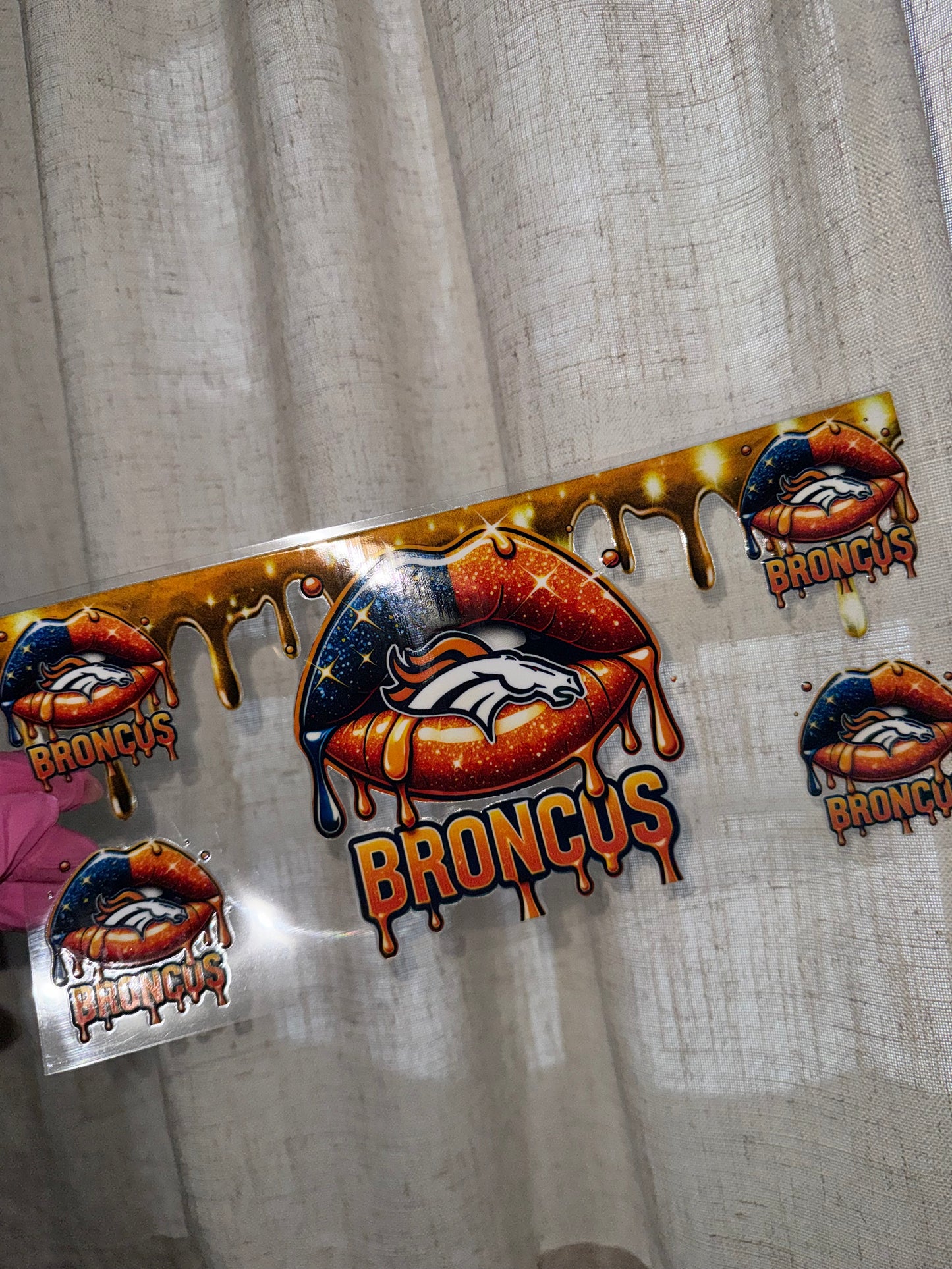 Broncos